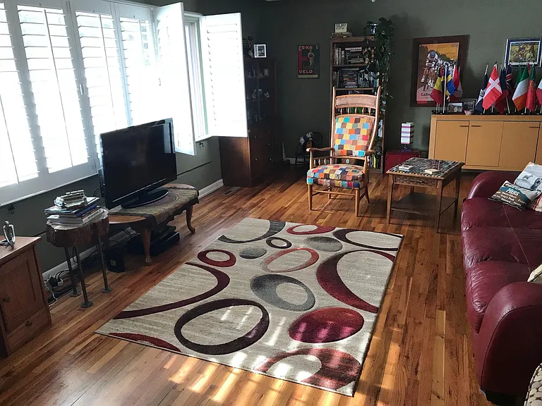 340 E Stuart St — Photo 12