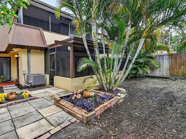 3502 Gardens East Dr #B — Photo 56