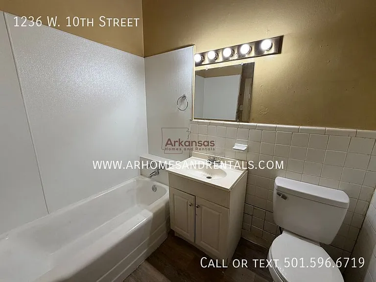 1236 W 10th St — Photo 4