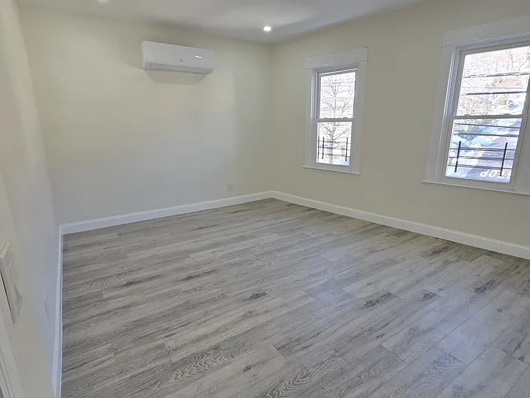 612 Richmond Rd #2 — Photo 6