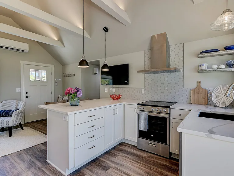7419 Boston Harbor Rd NE — Photo 11