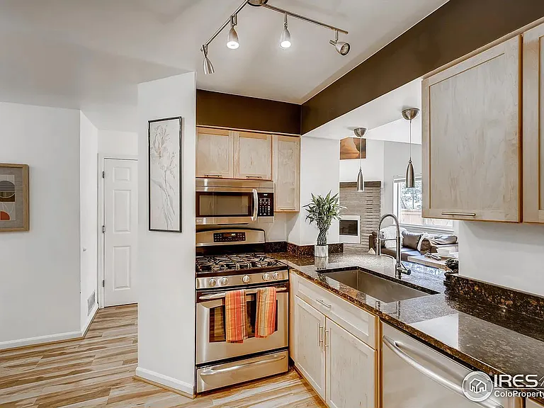 6144 Habitat Dr — Photo 9