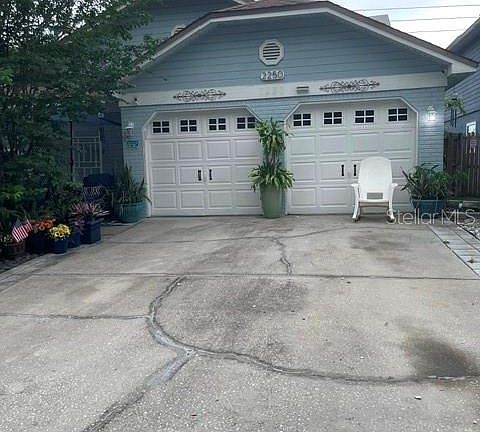 2nd image of 2250 SPRINGWOOD CIR W