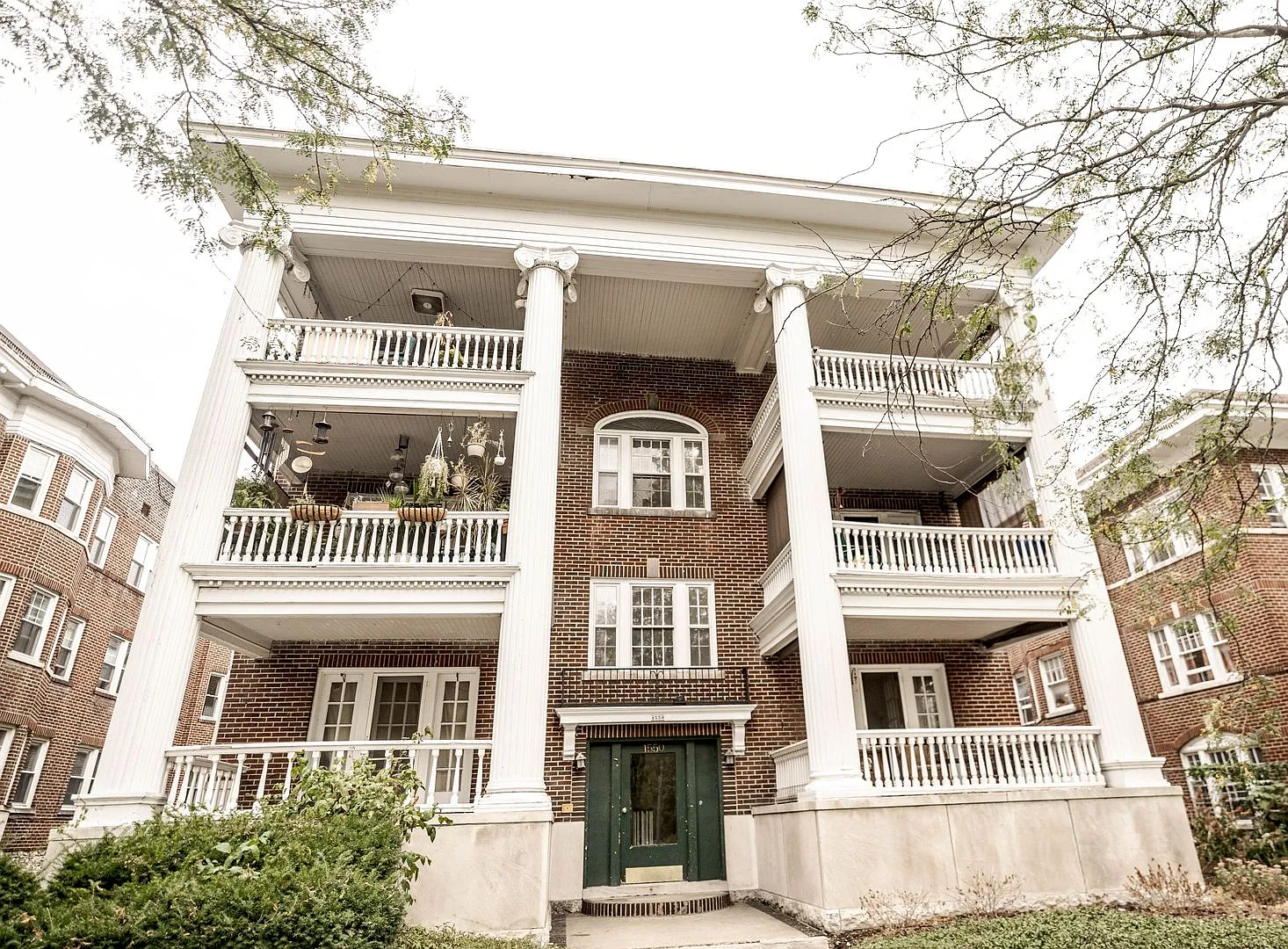 1550 E. Broad St. — Photo 1