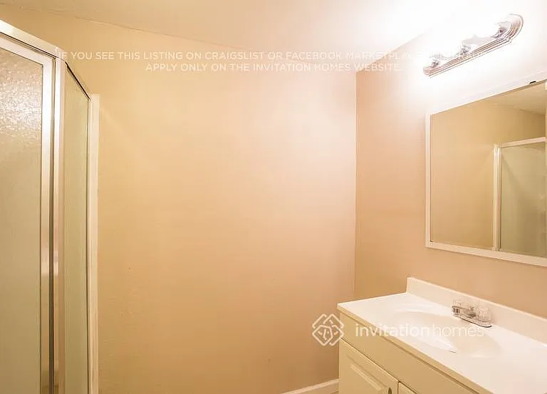9829 Kenton Cir — Photo 15