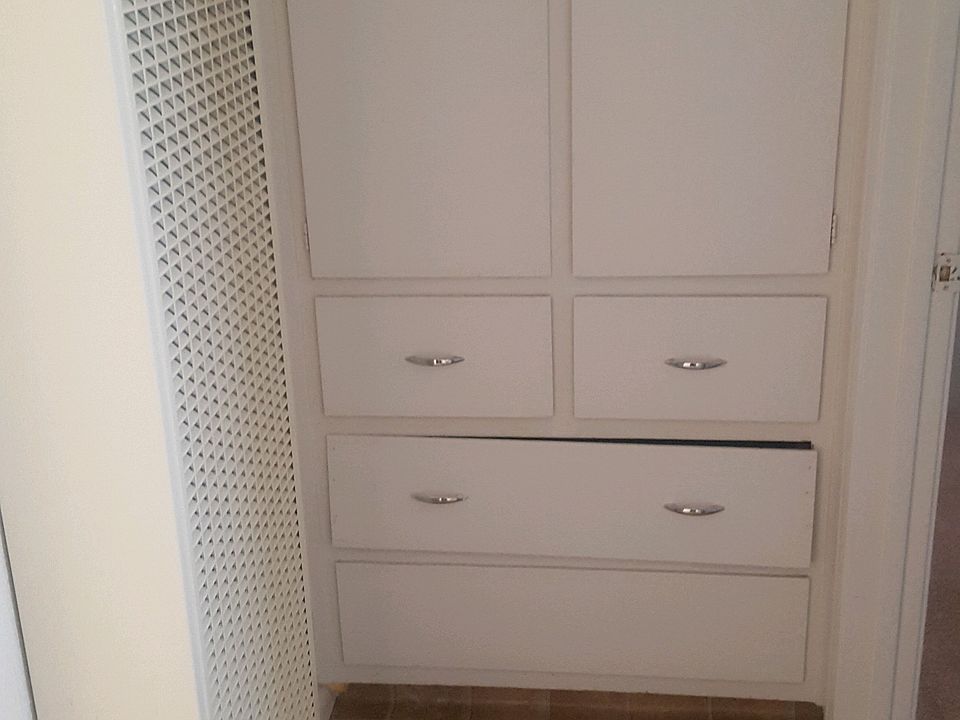 1st image of 803 E Hill Ave #1