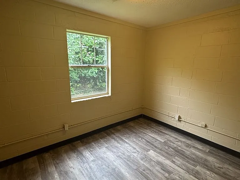 1529 Mountain View Ct — Photo 16