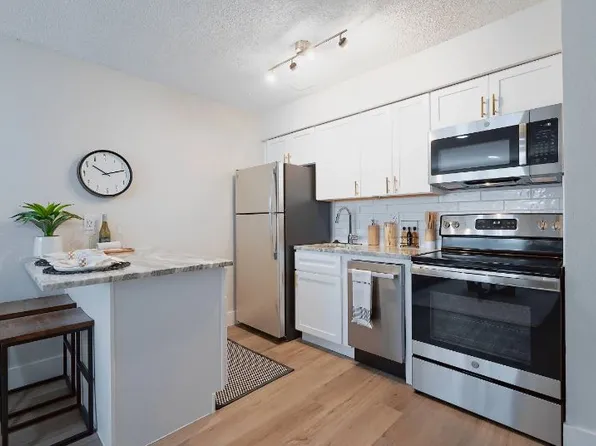 TRELLIS Canyon Creek Apartments