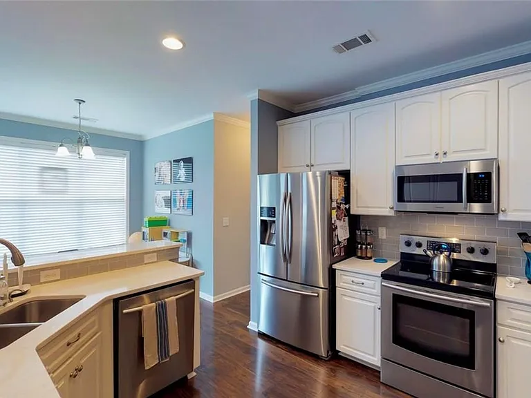 9243 Whispine Ct — Photo 14