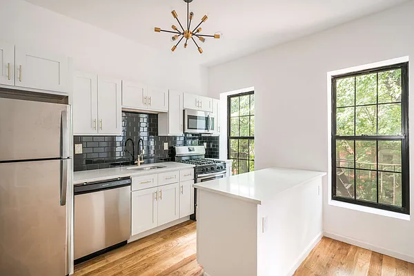 Rented by Compass | media 11