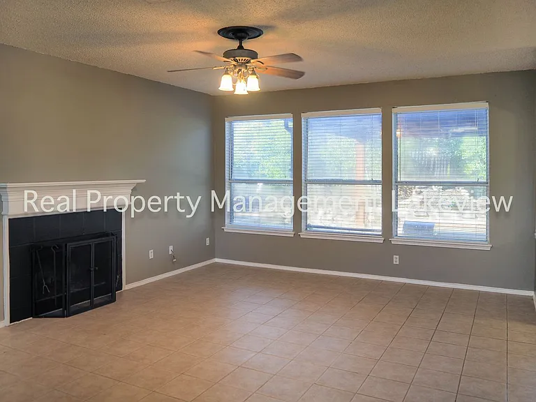 7500 Waterside Pl — Photo 7