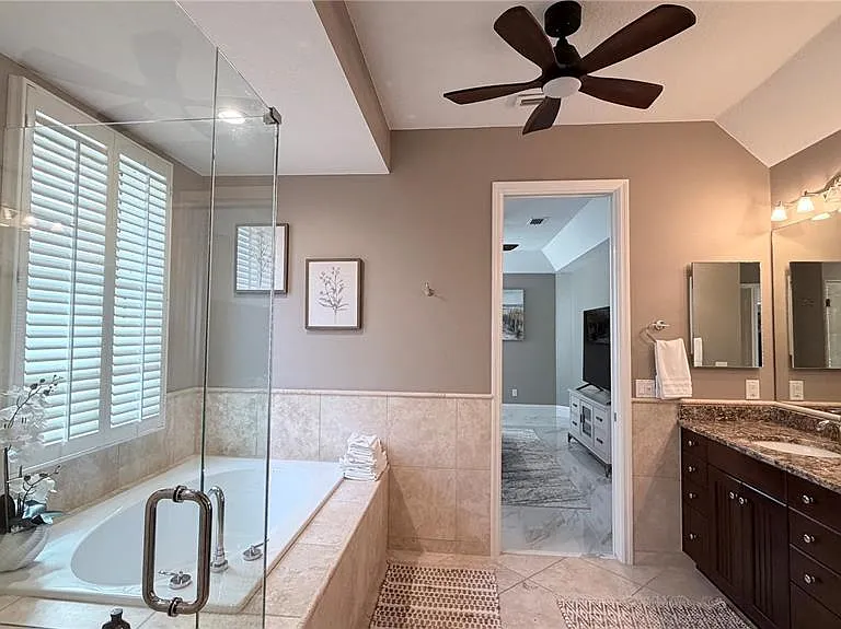 218 Sand Key Estates Dr — Photo 25