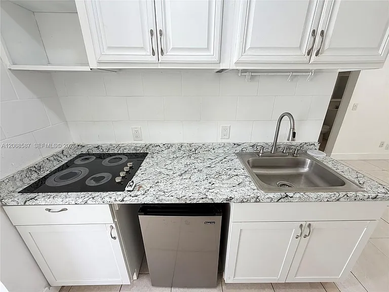 4229 Bougainvilla Dr #2 — Photo 11