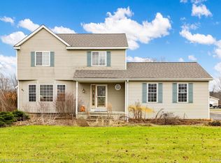 10017 Andersonville Rd, Clarkston, MI 48346