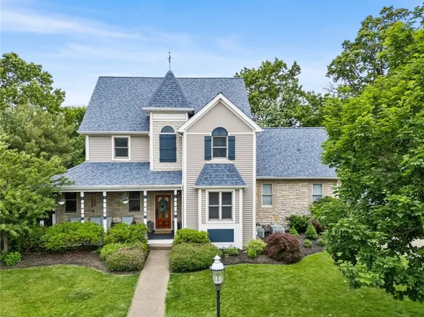 230 Summerlawn Dr, Sewickley, PA 15143