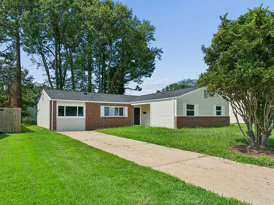 204 Greenwell Dr