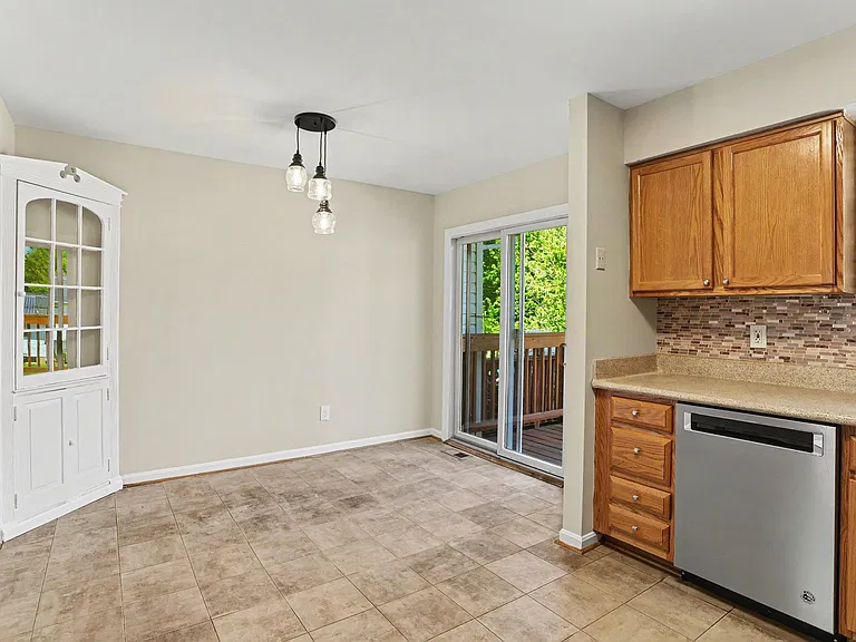 32 Tameron Pl — Photo 11