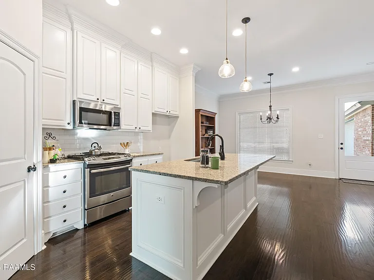 110 Olivewood Dr — Photo 11