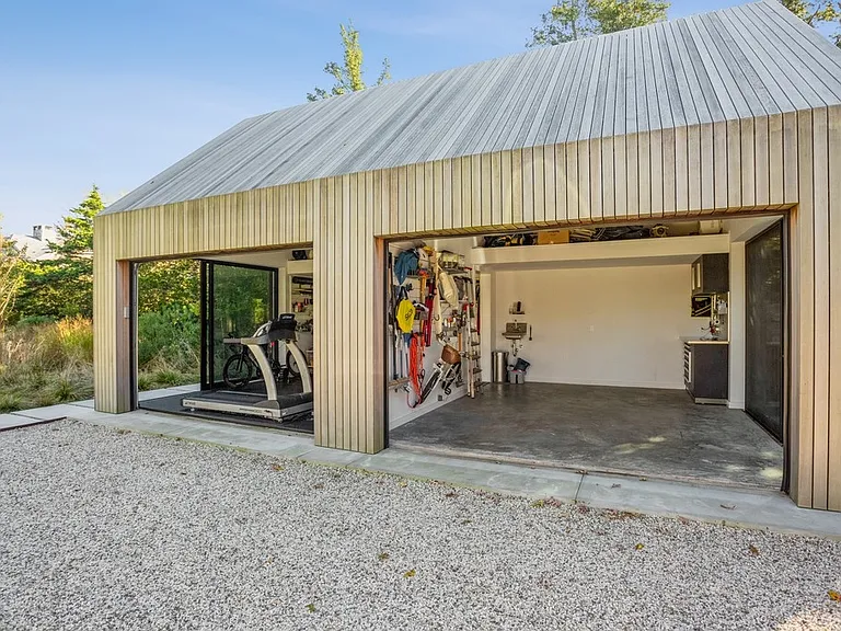 1080 Springs Fireplace Rd — Photo 32