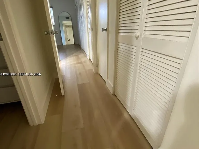 1200 Tallwood Ave #302 — Photo 11