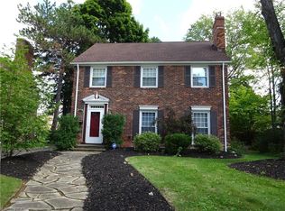 3555 Lytle Rd, Shaker Heights, OH 44122