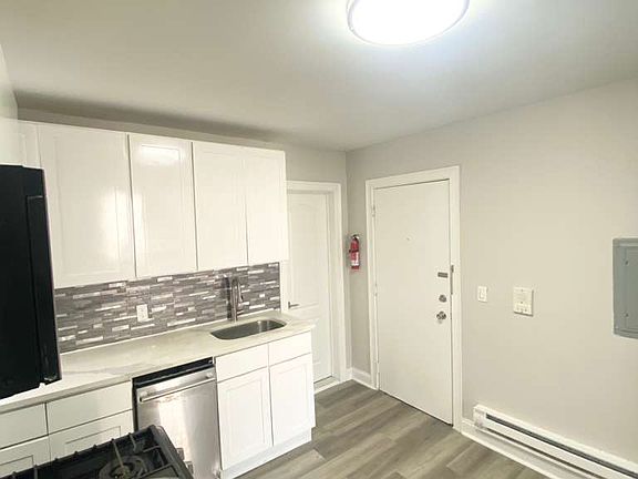 2nd image of 6120 Monroe Pl
