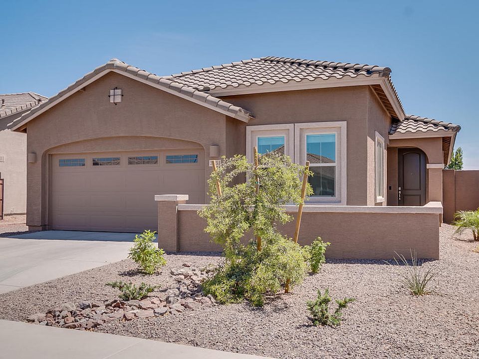 1st image of 3951 E Balsam Dr