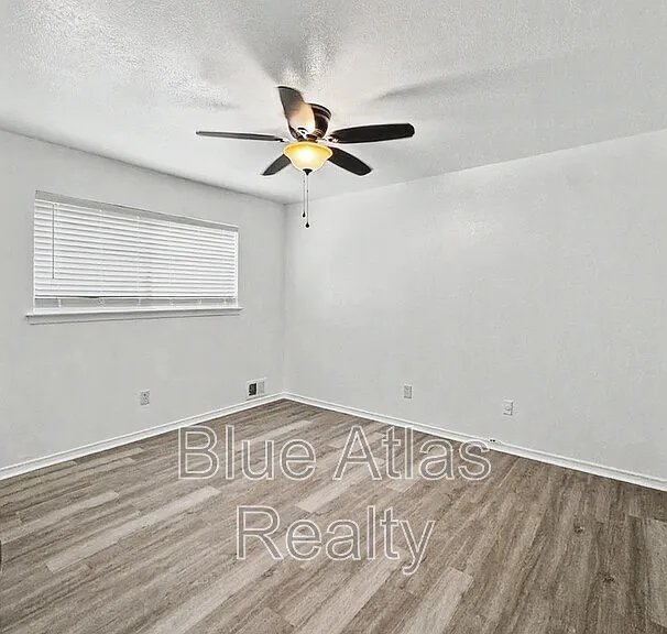 7747 Dentcrest Dr — Photo 4