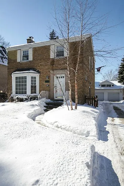 2338 Kensington Ave photo 1