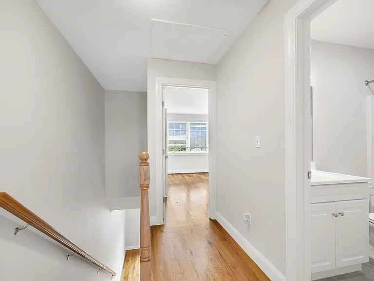 446 New Haven Ave #A — Photo 12