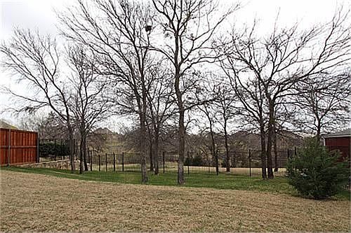 2nd image of 2817 Bluffview Dr