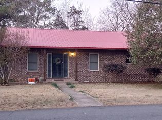 534 Main St, Clinton, AR 72031