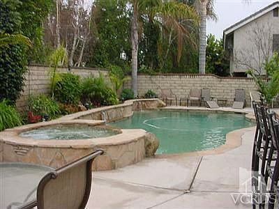 5th image of 2962 Parkview Dr