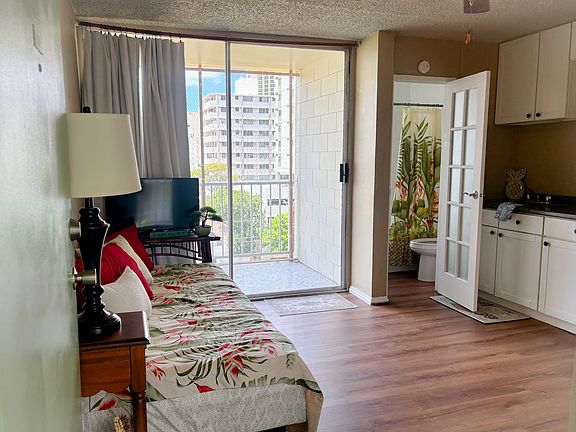 4th image of 249 Kapili St APT 602