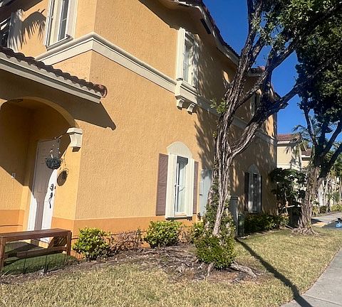 2nd image of 8305 NW 108th Ave #718