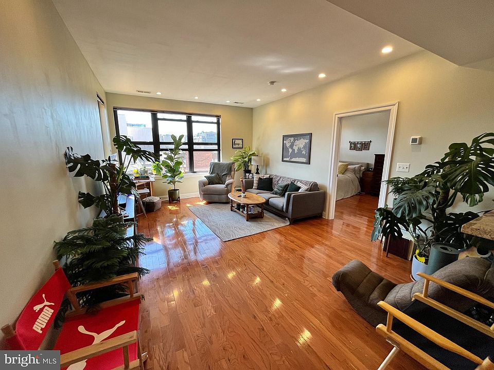 1st image of 125 N 4th St #27-601