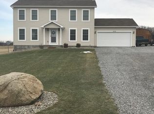 8113 Warner Rd, Le Roy, NY 14482