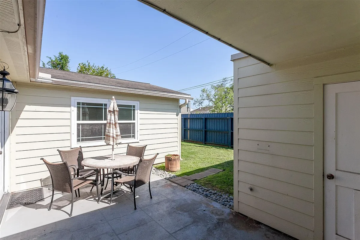 Building Photo - 1171 Park Meadow Dr