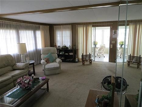 3rd image of 123 Sun Cir