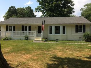 10508 Saxony Rd, North Chesterfield, VA 23235