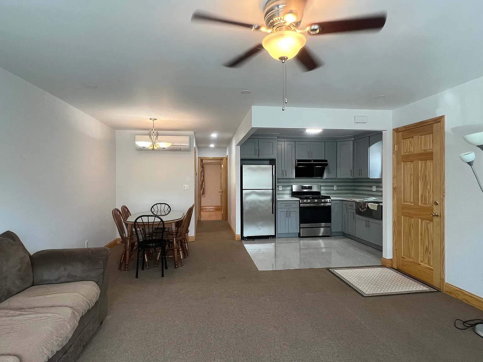 2 bed, $2,700 — Photo 1