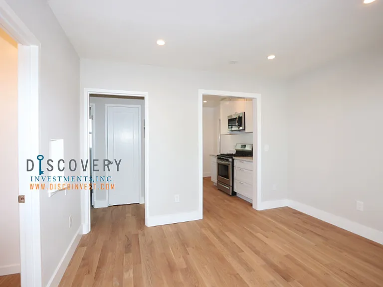Belleview Dr. 185 — Photo 6