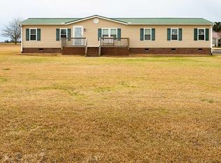 60 Country Meadow Ln, Dunn, NC 28334
