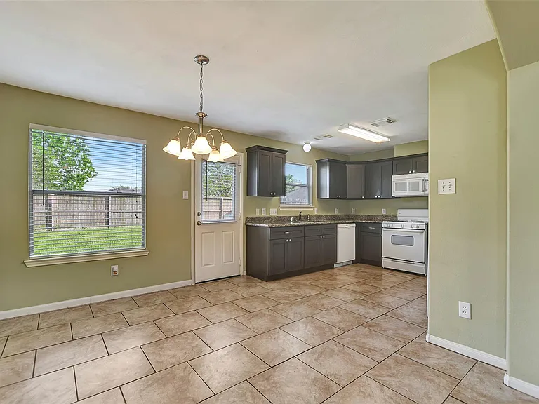 2618 Shearwater Bend Dr — Photo 11