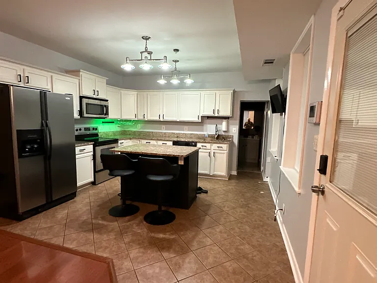 3801 Fait Ave — Photo 1