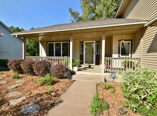 2655 Barclay St, Saint Paul, MN 55109
