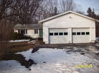 10621 Salter Rd, North Rose, NY 14516