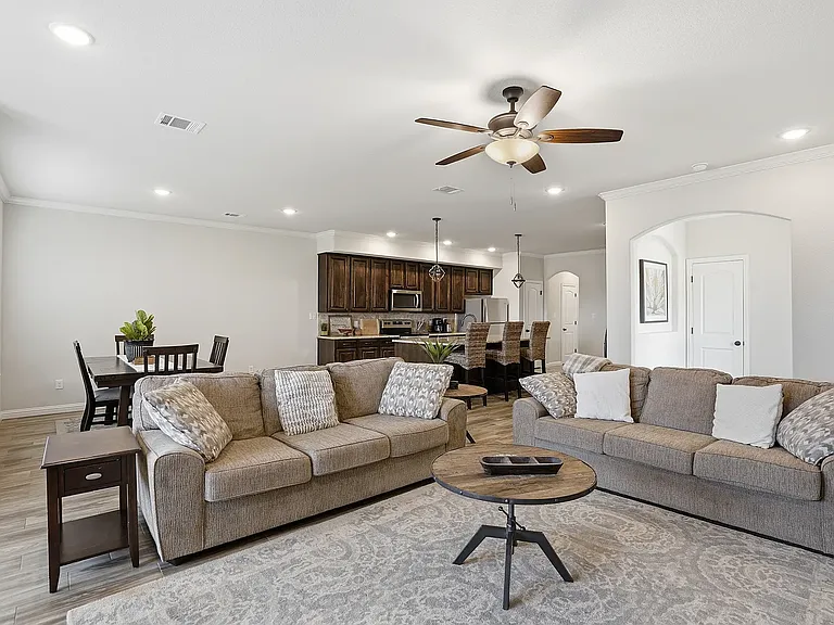 228 Honor Code Pl — Photo 5