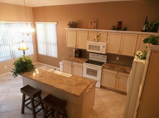 7136 W La Senda Dr, Glendale, AZ 85310
