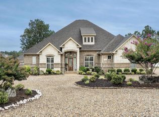 5 Utrera Ln, Hot Springs Village, AR 71909